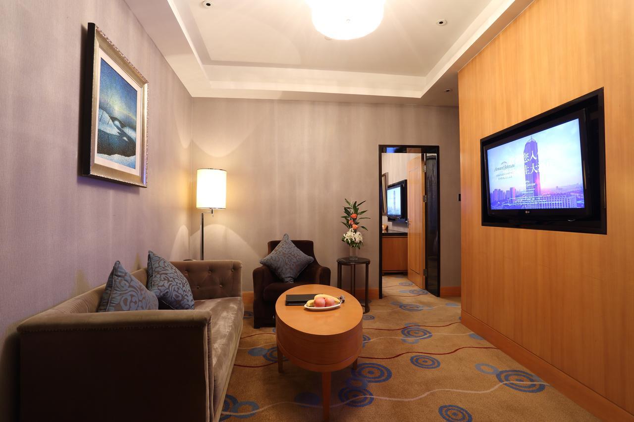 Howard Johnson Kaina Plaza Changzhou Changzhou  Exteriör bild
