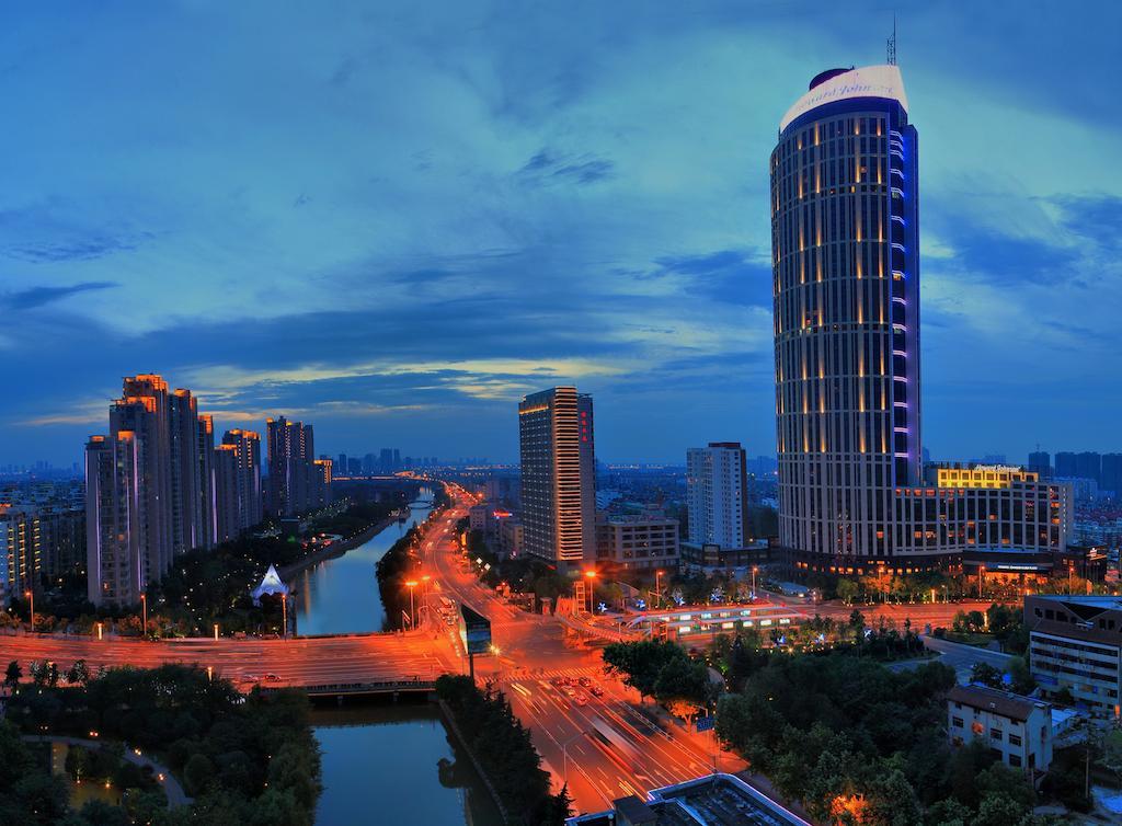 Howard Johnson Kaina Plaza Changzhou Changzhou  Exteriör bild